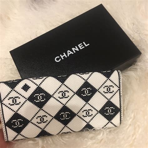 chanel logo intrecciato wallet|Long Wallets .